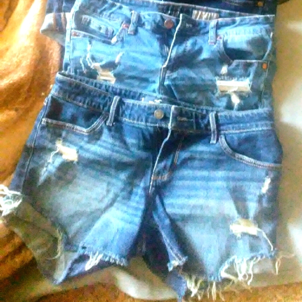 Shorts bundle or seprate